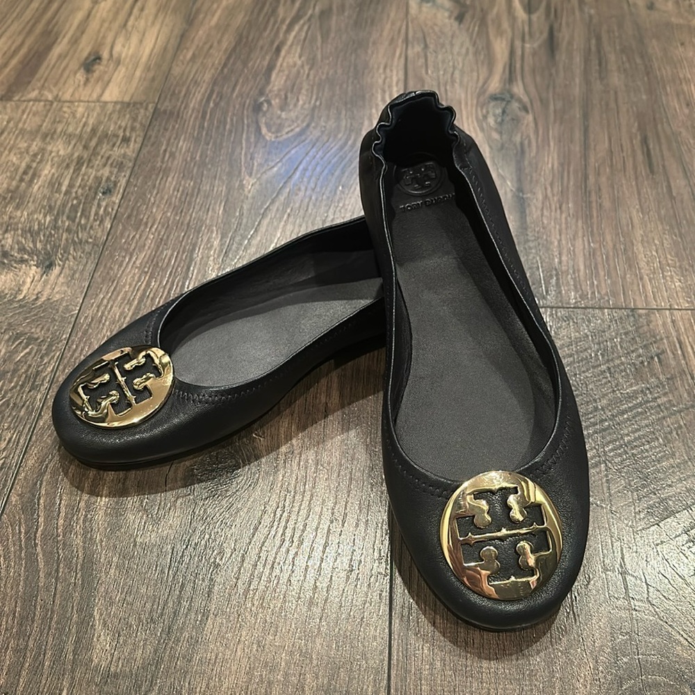 Tory Burch Size 9 Minnie Travel Ballet Flats- navy blue, new- never worn